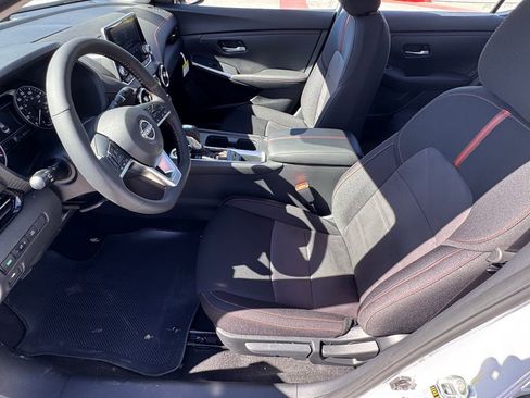 New 2025 Nissan Sentra SR image 9