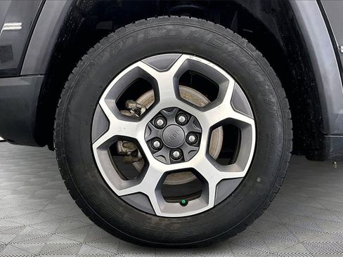 Used 2022 Jeep Compass Trailhawk w/ Trailhawk Elite Group image 9