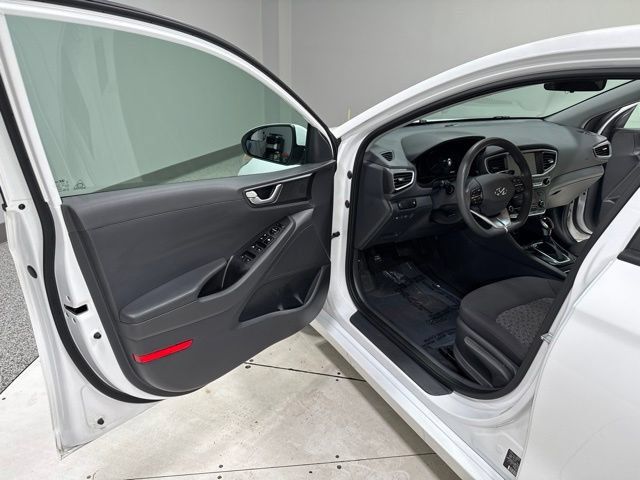 Used 2019 Hyundai Ioniq Blue FWD image 7