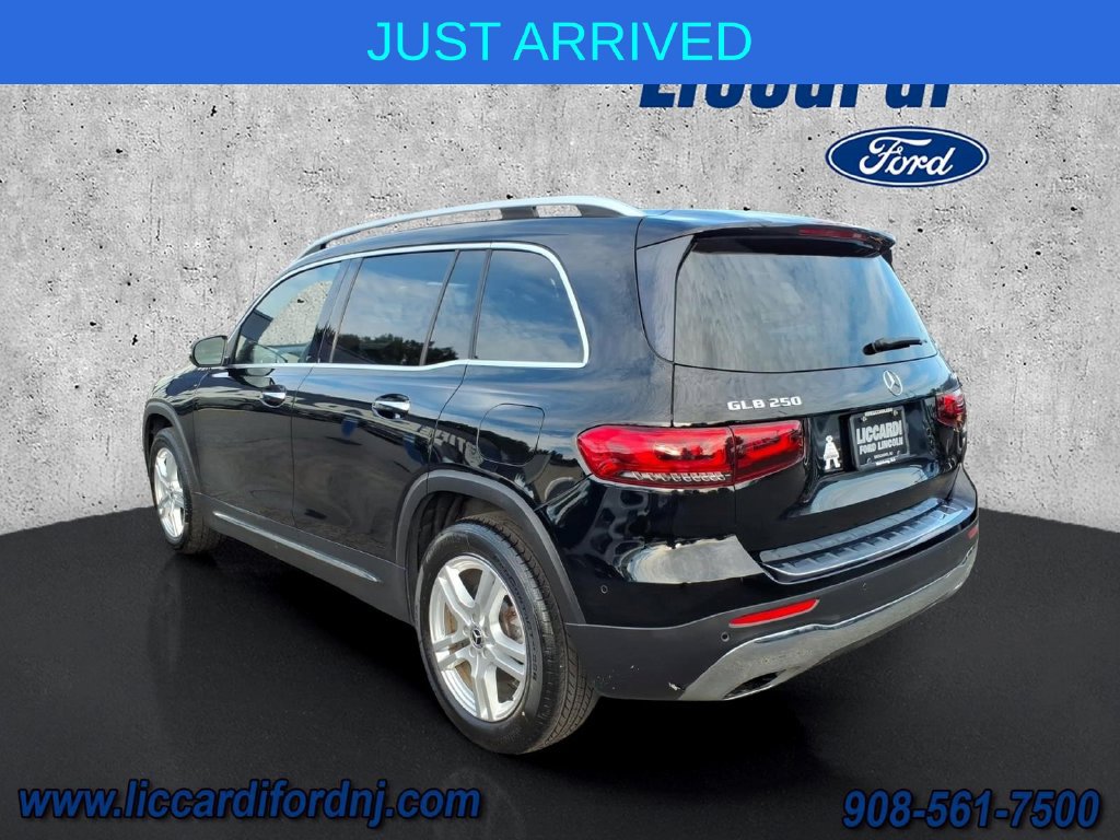 Used 2020 Mercedes-Benz GLB 250 4MATIC image 4
