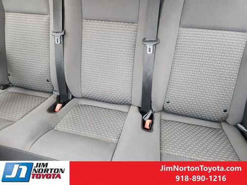 Used 2023 Ford Transit 350 XLT image 31