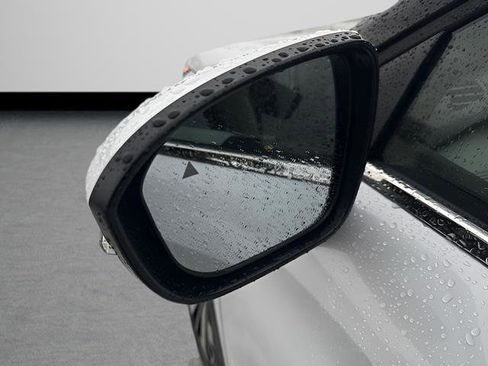 New 2026 Mitsubishi Outlander SE image 34