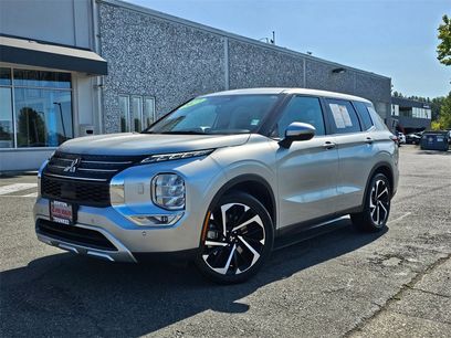 Used 2023 Mitsubishi Outlander SE