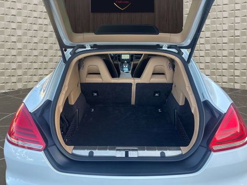 Used 2015 Porsche Panamera 4 AWD/4WD image 42