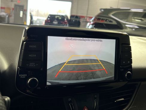 Used 2018 Hyundai Elantra GT Sport w/ Sport Tech Package 04 image 19