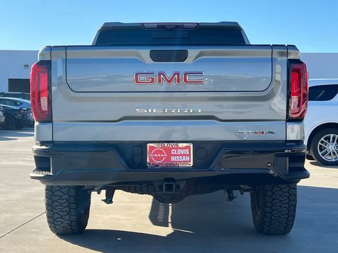 Used 2023 GMC Sierra 1500 AT4X image 8