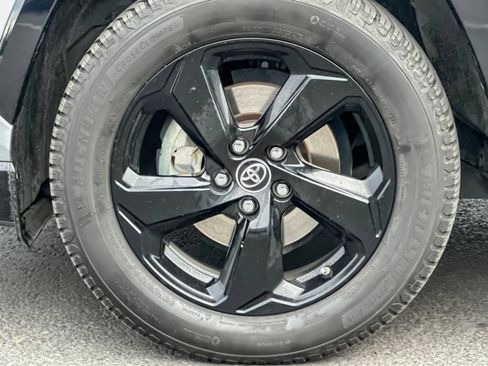 Used 2019 Toyota RAV4 XSE AWD/4WD image 27