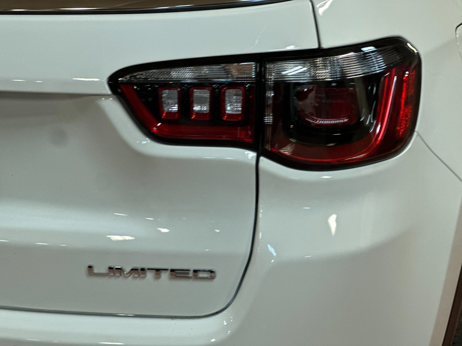 New 2026 Jeep Compass Limited AWD/4WD image 25
