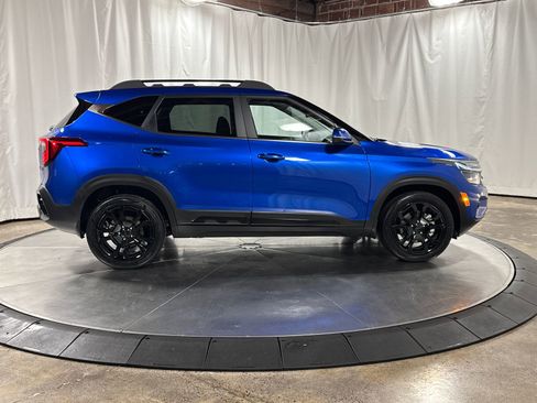 Certified 2025 Kia Seltos X-Line AWD/4WD image 9