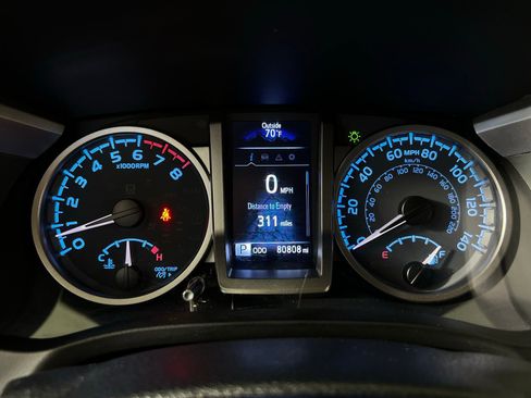 Certified 2021 Toyota Tacoma SR5 image 16