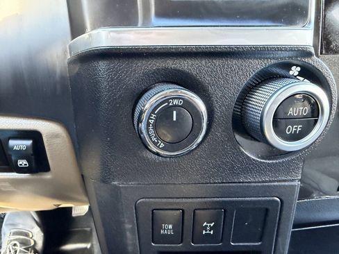 Used 2019 Toyota Sequoia Limited image 25