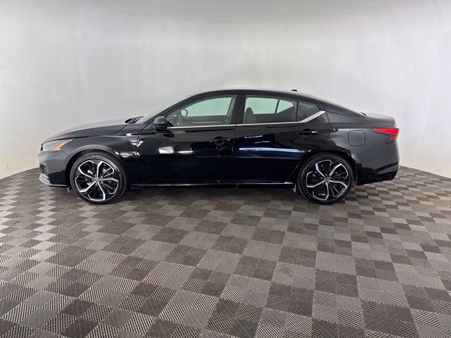 Used 2026 Nissan Altima 2.5 SR FWD image 17