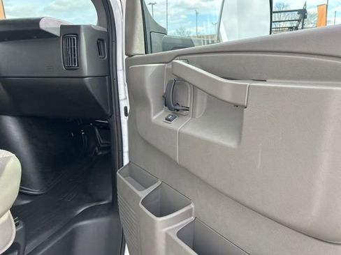 New 2026 Chevrolet Express 4500 w/ Power Convenience Package RWD image 28