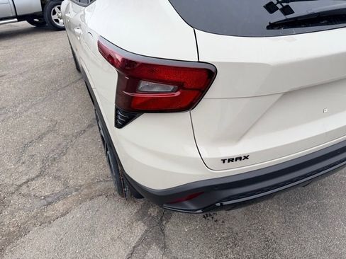 New 2026 Chevrolet Trax RS w/ Driver Confidence Package FWD image 8