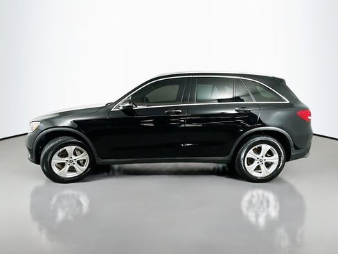 Used 2018 Mercedes-Benz GLC 300 4MATIC image 4