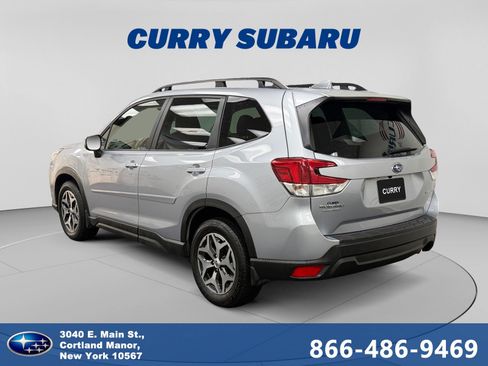 Certified 2023 Subaru Forester Premium AWD/4WD image 3