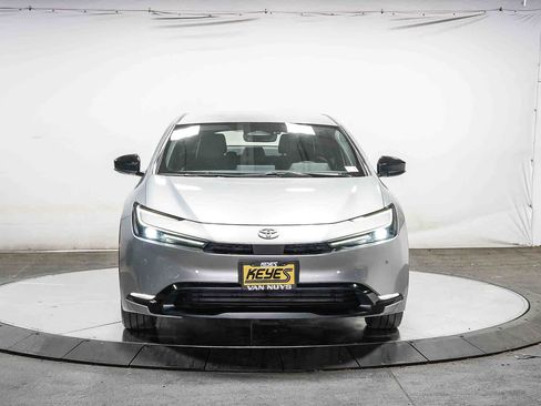 Used 2023 Toyota Prius Prime FWD image 6