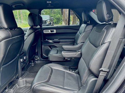 Used 2020 Ford Explorer ST AWD/4WD image 16