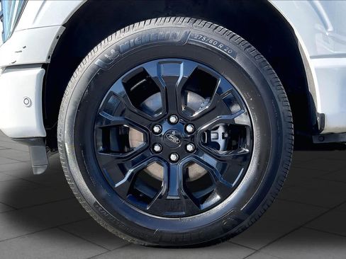 Used 2022 Ford F150 Platinum w/ Equipment Group 701A High AWD/4WD image 11