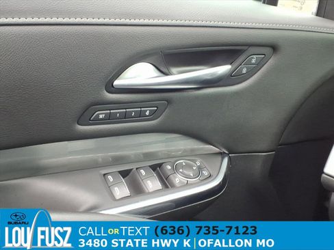 Used 2024 Cadillac XT4 Premium Luxury image 23