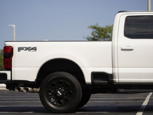 Used 2025 Ford F350 Lariat w/ Black Appearance Package AWD/4WD image 5