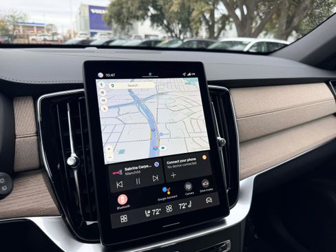 New 2026 Volvo XC90 T8 Plus image 22