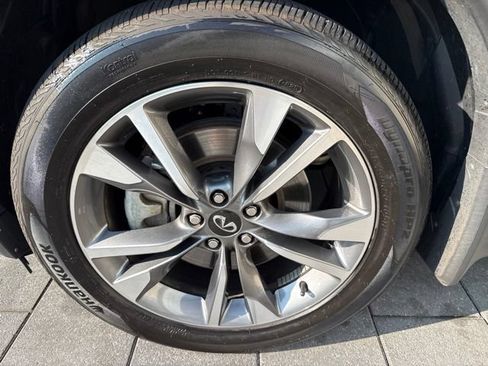 Certified 2025 INFINITI QX60 Luxe AWD/4WD image 9