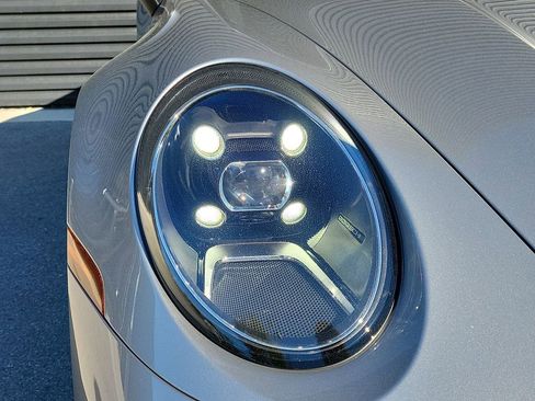 Certified 2022 Porsche 911 Carrera 4 image 15
