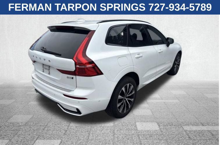 Used 2024 Volvo XC60 B5 Plus AWD/4WD image 4