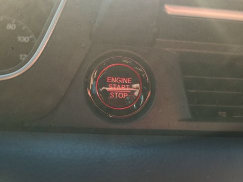 Used 2025 Honda Pilot EX-L image 27