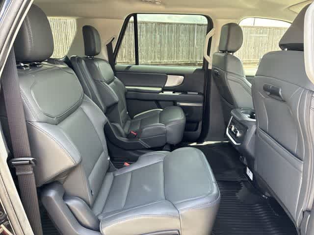 Used 2026 Ford Expedition Max Active RWD image 21