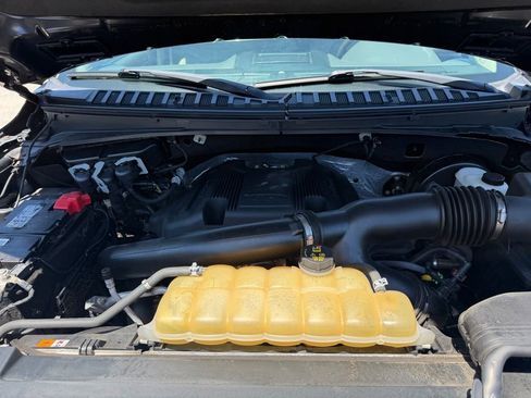 Used 2020 Ford Expedition Limited image 13