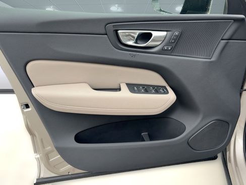 New 2026 Volvo XC60 T8 Plus w/ Protection Package Premier image 18