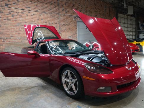 Used 2012 Chevrolet Corvette Coupe w/ Roof Package RWD image 28