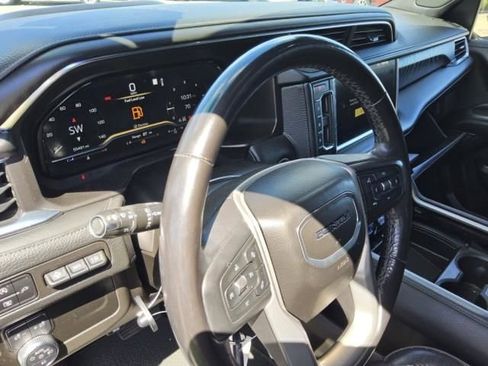 Used 2022 GMC Yukon Denali AWD/4WD image 4