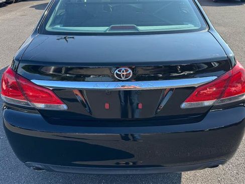 Used 2011 Toyota Avalon Limited FWD image 15