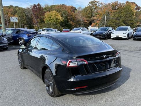 Used 2022 Tesla Model 3 Long Range AWD/4WD image 3