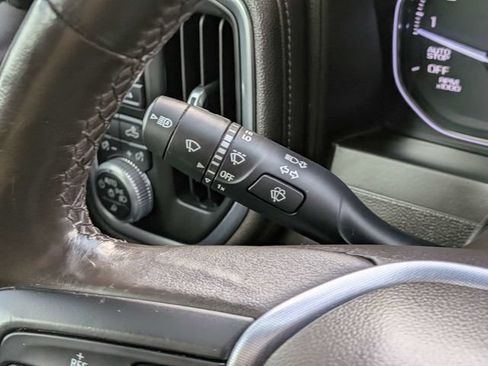 Used 2019 GMC Sierra 1500 SLT w/ SLT Premium Plus Package AWD/4WD image 26