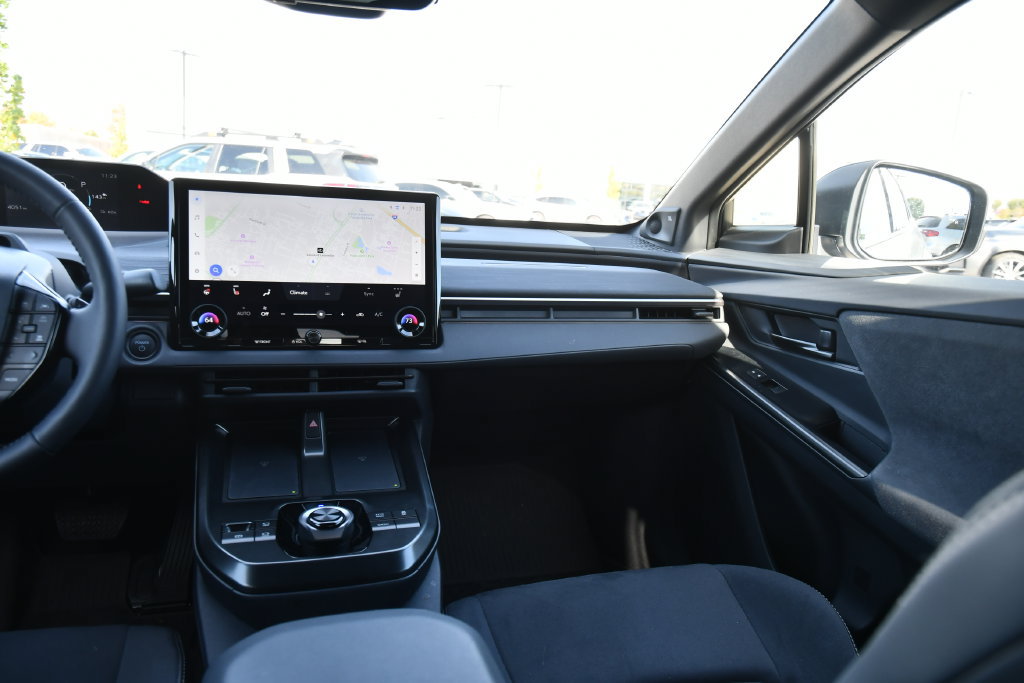 Used 2026 Toyota C-HR AWD/4WD image 25