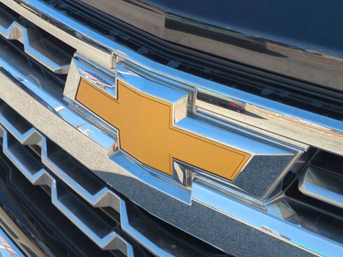Used 2023 Chevrolet Silverado 1500 LTZ AWD/4WD image 31
