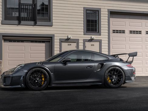 Used 2018 Porsche 911 GT2 RS RWD image 4
