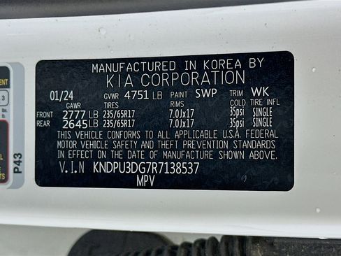 Used 2024 Kia Sportage LX image 12