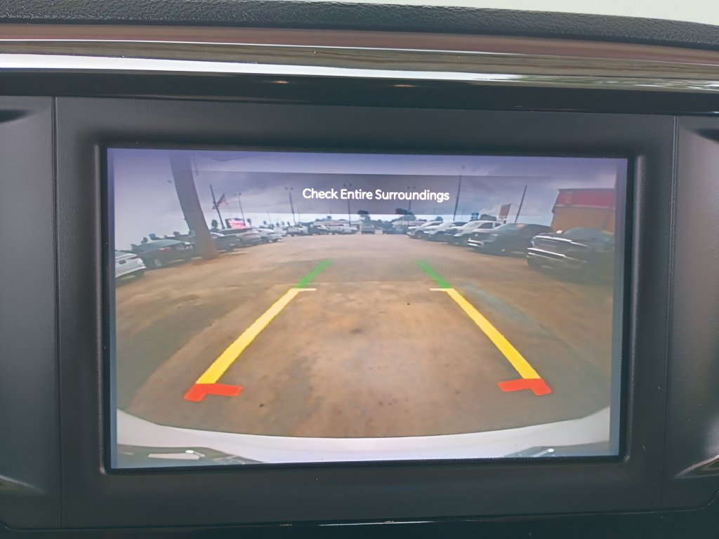 Used 2023 Chrysler Voyager LX FWD image 7