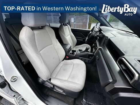 Used 2025 Toyota 4Runner SR5 AWD/4WD image 15