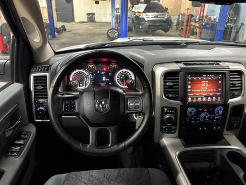 Used 2017 RAM 1500 Big Horn image 16