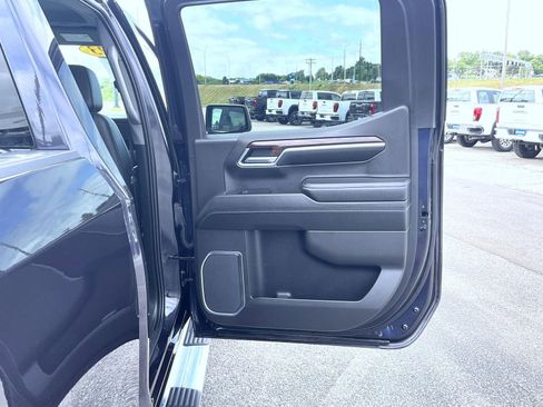 Certified 2023 GMC Sierra 1500 SLT w/ SLT Premium Package AWD/4WD image 17