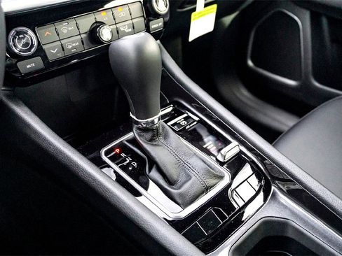 New 2026 Jeep Compass Latitude image 16