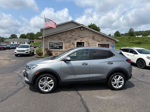 Used 2023 Buick Encore GX Preferred w/ Cold Weather Comfort Package AWD/4WD image 2