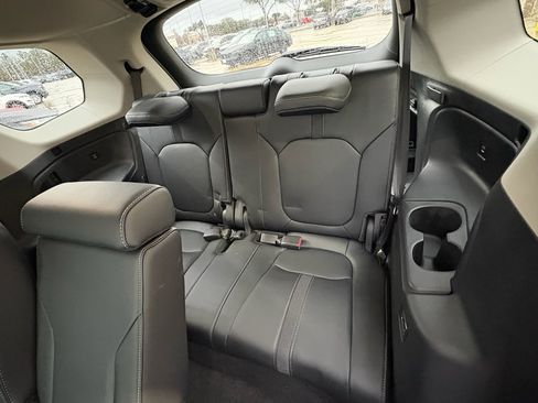 Certified 2025 Honda Pilot EX-L image 28