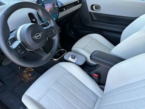 Used 2025 MINI Cooper S FWD image 11
